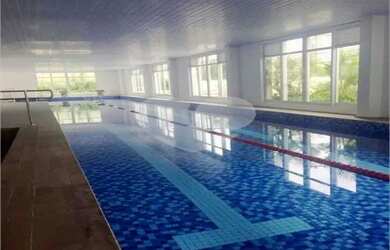 Imagem: O apartamento possui 1 Dormitório, 1 Banheiro, 1 Vaga na garagem