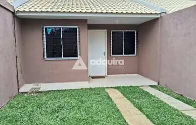 Imagem: A casa possui 2 Dormitórios, 1 Banheiro, 1 Vaga na garagem