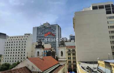 Imagem: O depósito possui 32m² de Área e está localizado em Centro