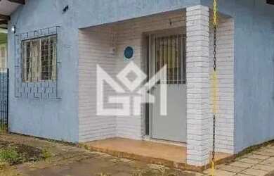 Imagem: A casa possui 2 Dormitórios, 1 Banheiro, 3 Vagas na garagem