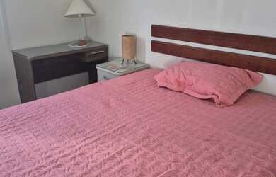 Imagem: O apartamento possui 1 Dormitório, 1 Banheiro, 1 Vaga na garagem