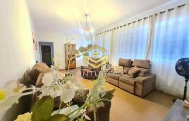 Imagem: A casa possui 3 Dormitórios, 3 Banheiros, 3 Vagas na garagem