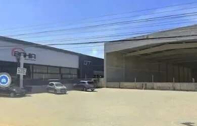 Imagem: O depósito possui 5 Vagas na garagem e 1409m² de Área e está