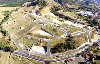 Imagem: O terreno possui 200m² de Área e está localizado em Centro