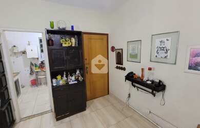 Imagem: O apartamento possui 3 Dormitórios, 2 Banheiros, 1 Vaga na