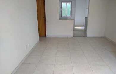 Imagem: A casa possui 2 Dormitórios, 1 Banheiro, 1 Vaga na garagem