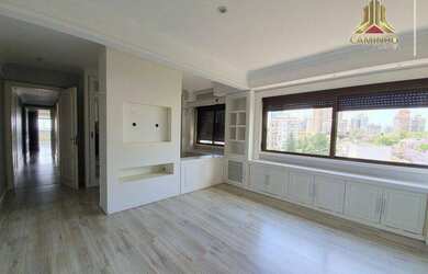 Imagem 10: No Higienópolis, um apartamento alto padrão por andar