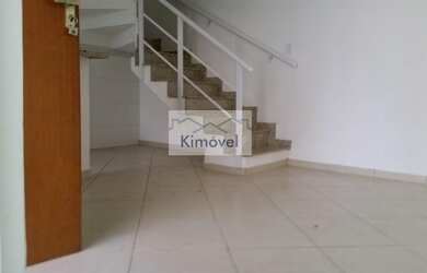 Imagem: A casa possui 3 Dormitórios, 4 Banheiros, 1 Vaga na garagem