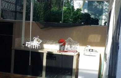 Imagem: O apartamento possui 3 Dormitórios, 1 Banheiro, 1 Vaga na garagem