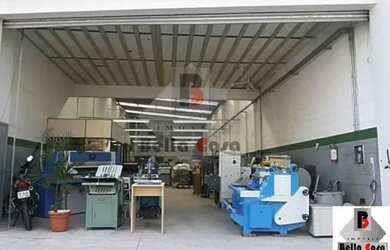 Imagem: O depósito à venda possui 686m² de Área e está localizado