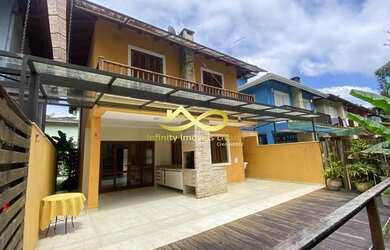 Imagem: A casa em condomínio possui 3 Dormitórios, 3 Banheiros, 2