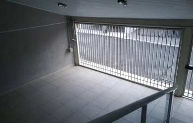 Imagem: A casa em condomínio possui 3 Dormitórios, 2 Banheiros, 2