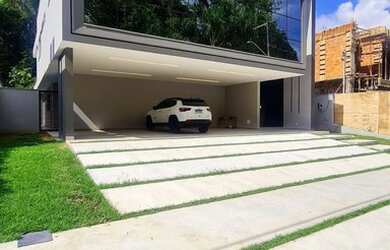 Imagem: A casa em condomínio possui 5 Dormitórios, 5 Banheiros, 4