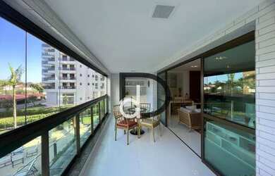 Imagem: O apartamento possui 4 Dormitórios, 3 Banheiros, 2 Vagas na