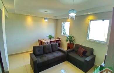 Imagem: O apartamento possui 3 Dormitórios, 1 Banheiro, 1 Vaga na garagem