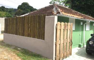 Imagem 4: Casinha na Barra do Sahy SP há 3 minutos a pé da praia