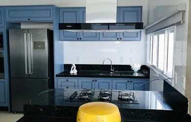 Imagem: A casa em condomínio possui 3 Dormitórios, 4 Banheiros, 2