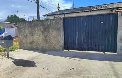 Imagem: A casa possui 1 Dormitório, 1 Banheiro, 1 Vaga na garagem e