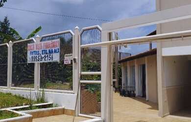 Imagem: A casa em condomínio possui 4 Dormitórios, 5 Banheiros, 2