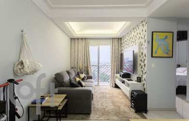 Imagem: O apartamento possui 2 Dormitórios, 1 Banheiro, 1 Vaga na garagem