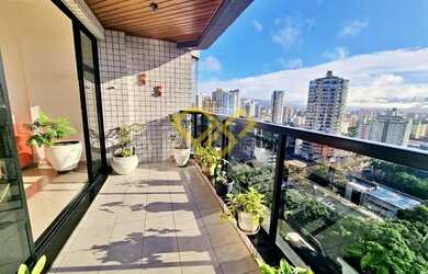 Imagem: O apartamento possui 3 Dormitórios, 5 Banheiros, 2 Vagas na