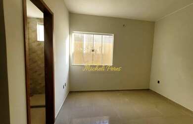 Imagem 10: Excelente casa linear com terraço, a uma quadra da rodovia, com 3 quartos...