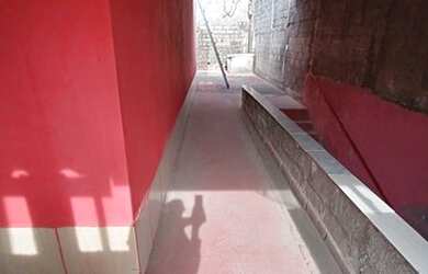 Imagem: A casa possui 2 Dormitórios, 2 Banheiros, 2 Vagas na garagem