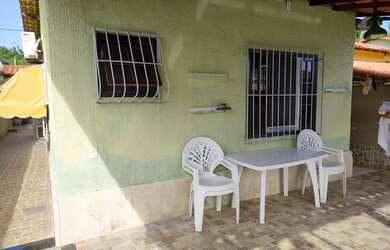 Imagem: A casa possui 3 Dormitórios, 3 Banheiros, 1 Vaga na garagem