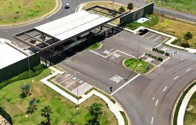 Imagem: O terreno possui 300m² de Área e está localizado em Quinta