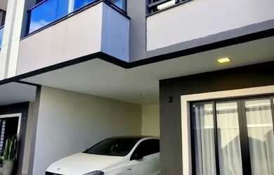 Imagem: A casa em condomínio possui 3 Dormitórios, 3 Banheiros, 2