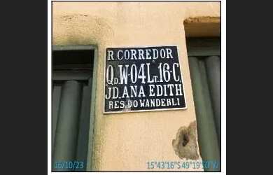 Imagem: A casa possui 1 Dormitório, 1 Banheiro, 250m² de Área e