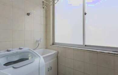 Imagem 7: Quarto privativo mobiliado em apartamento compartilhado no Trindade