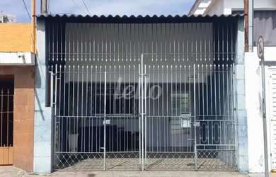 Imagem: A casa possui 3 Dormitórios, 3 Banheiros, 2 Vagas na garagem