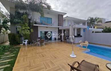 Imagem: A casa em condomínio possui 5 Dormitórios, 4 Banheiros, 260m²