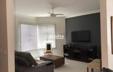 Imagem 13: Casa residencial disponível para locação e venda no bairro Jardim Karaíba...