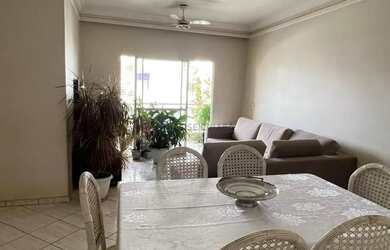 Imagem: O apartamento possui 4 Dormitórios, 2 Banheiros, 2 Vagas na