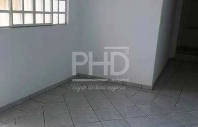 Imagem: A casa possui 3 Dormitórios, 2 Banheiros, 90m² de Área e