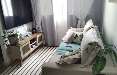 Imagem: O apartamento possui 2 Dormitórios, 1 Banheiro, 1 Vaga na garagem