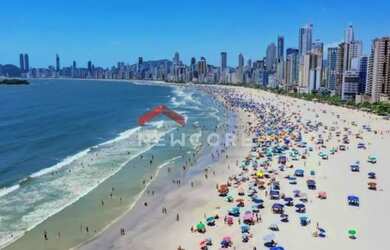 Imagem: O apartamento possui 2 Dormitórios, 3 Banheiros, 1 Vaga na