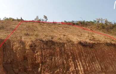 Imagem: O terreno possui 1.000m² de Área e está localizado em Araçariguama