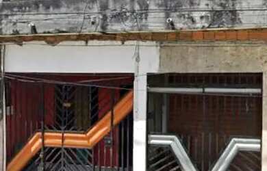 Imagem: A casa possui 4 Dormitórios, 2 Banheiros, 1 Vaga na garagem