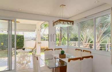 Imagem: A casa em condomínio possui 3 Dormitórios, 3 Banheiros, 4