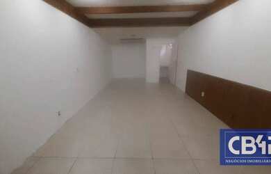 Imagem: O depósito possui 1 Vaga na garagem, 32m² de Área e está