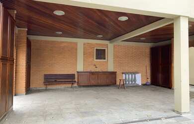 Imagem 3: Casa no Butantã. Churrasqueira, Varanda, Área de serviçoeLareira