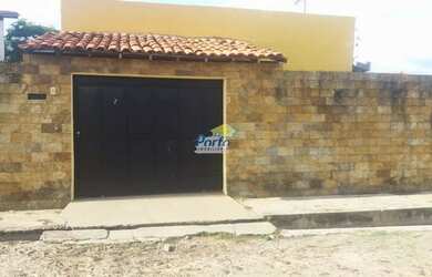 Imagem: A casa possui 1 Dormitório, 1 Banheiro, 2 Vagas na garagem