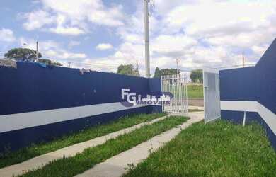 Imagem: A casa possui 2 Dormitórios, 1 Banheiro, 2 Vagas na garagem