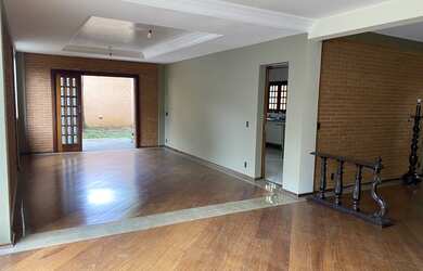 Imagem 13: Casa no Butantã. Churrasqueira, Varanda, Área de serviçoeLareira