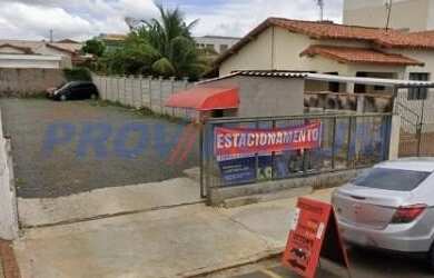 Imagem: O terreno possui 330m² de Área e está localizado em Centro