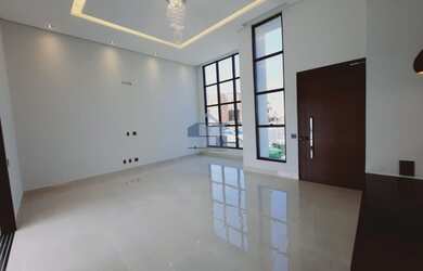 Imagem: A casa em condomínio possui 3 Dormitórios, 5 Banheiros, 4