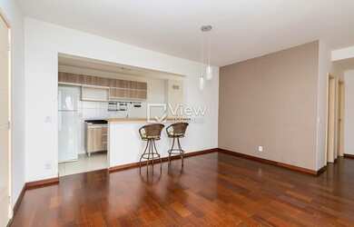 Imagem: O apartamento possui 3 Dormitórios, 2 Banheiros, 2 Vagas na